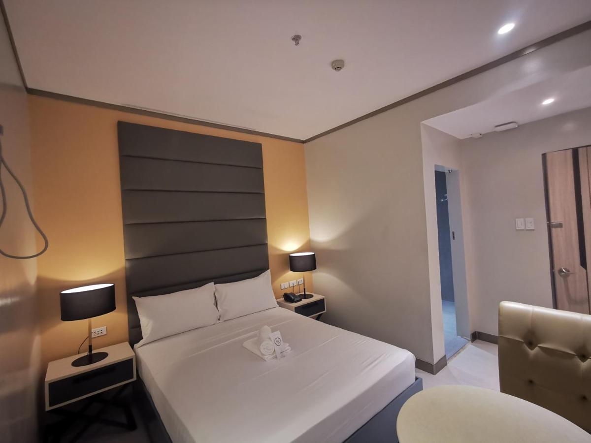 Yes Hotel Pandi Bulacan Luaran gambar