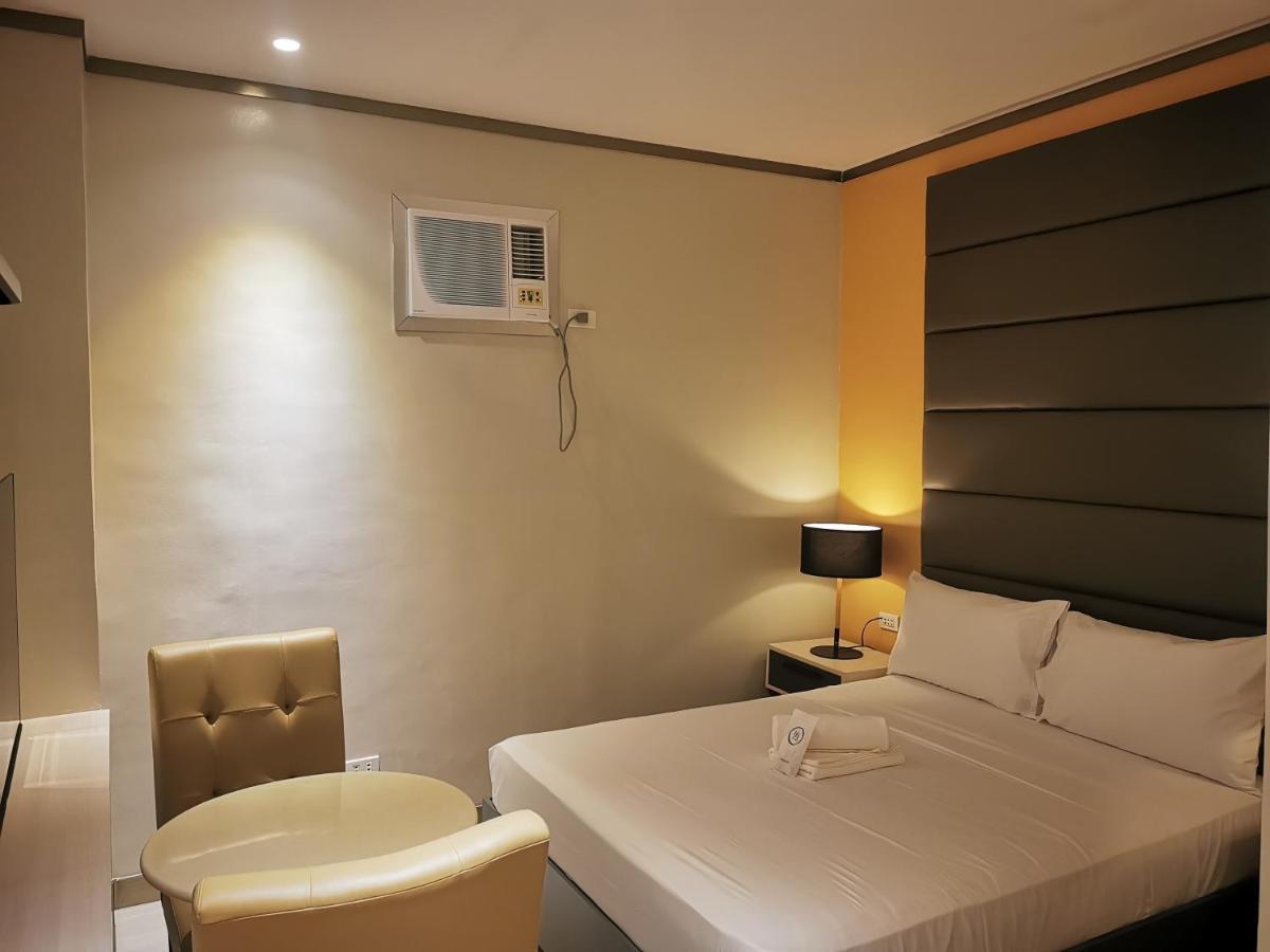Yes Hotel Pandi Bulacan Luaran gambar