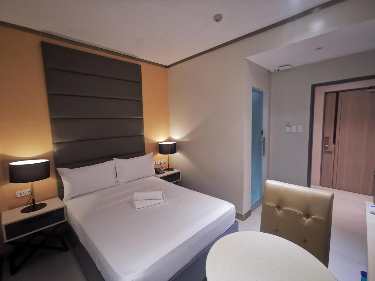 Yes Hotel Pandi Bulacan Luaran gambar