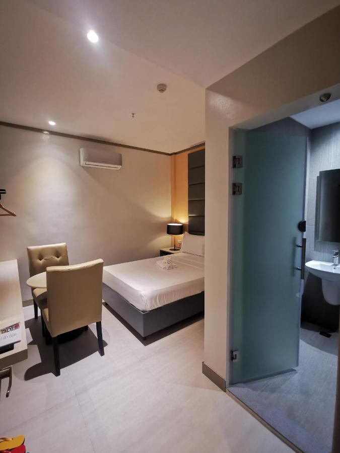 Yes Hotel Pandi Bulacan Luaran gambar